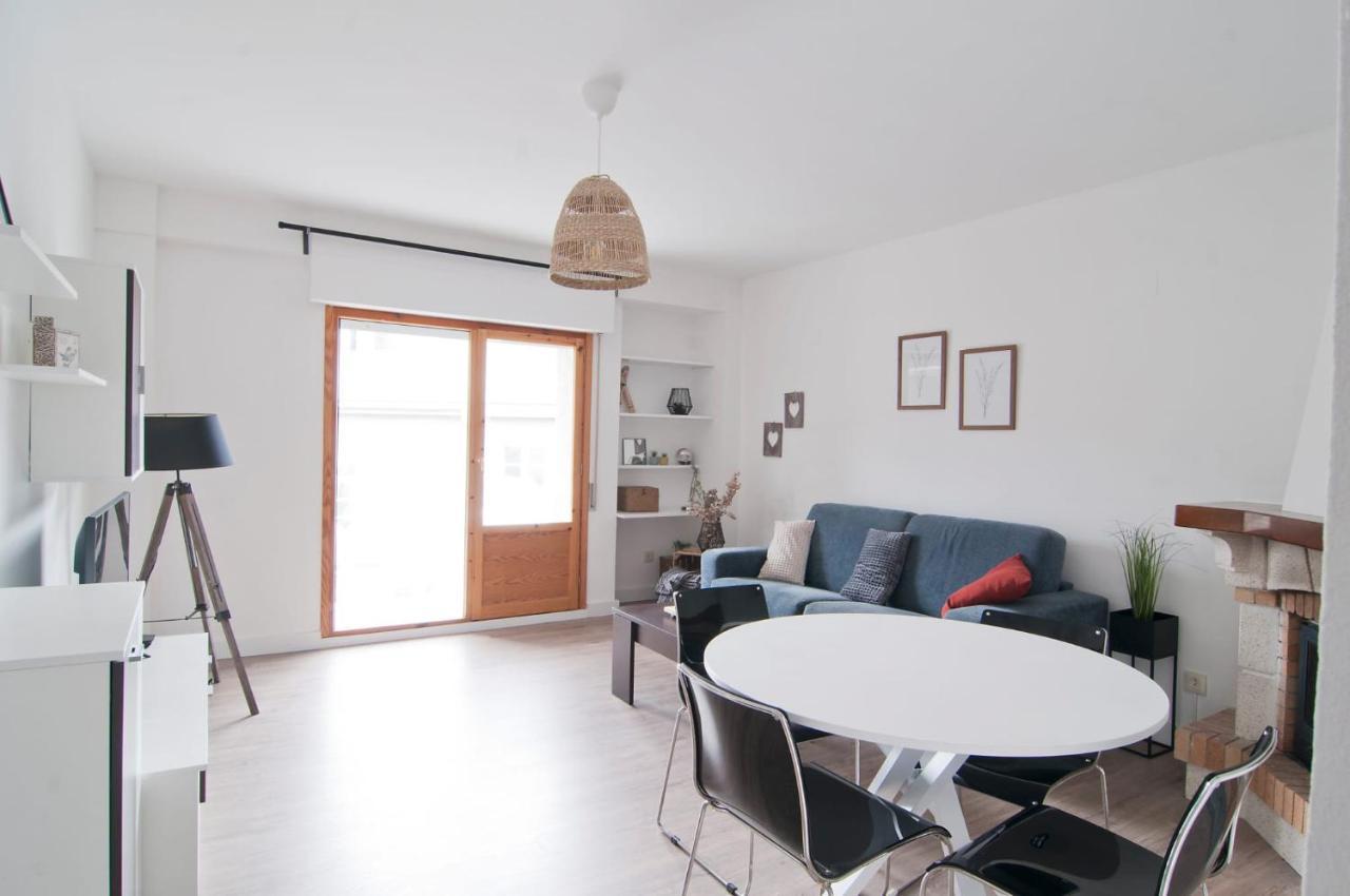 Arroyo Bates Jaca Apartment Exterior photo